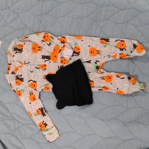 Old Navy Halloween sleeper size 0-3 months